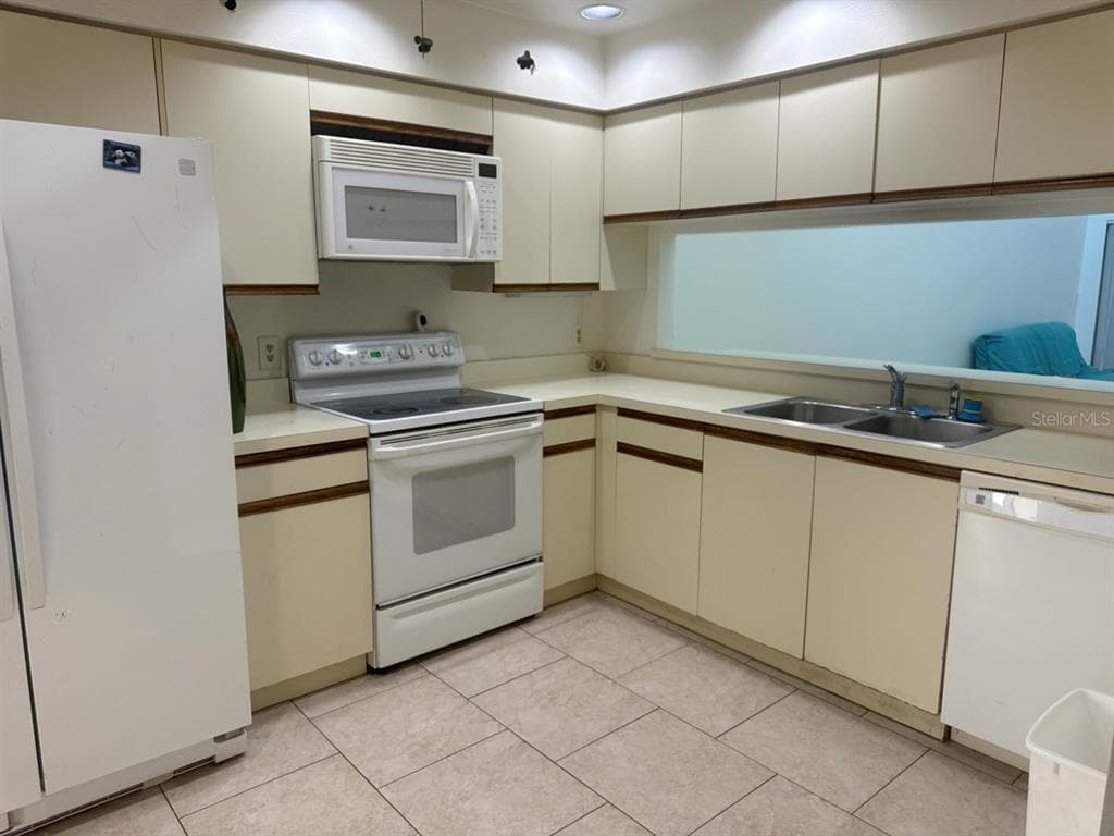 1312 PASADENA AVENUE S 15 photo 11