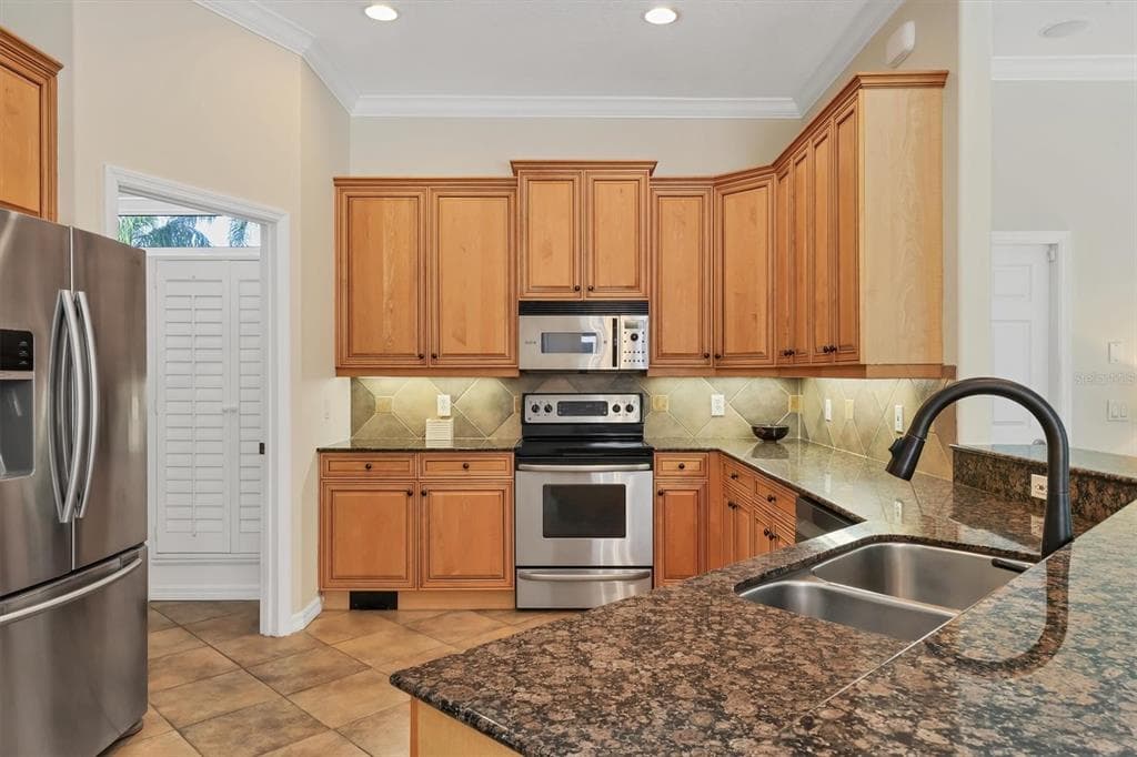 321 DULMER DRIVE photo 22