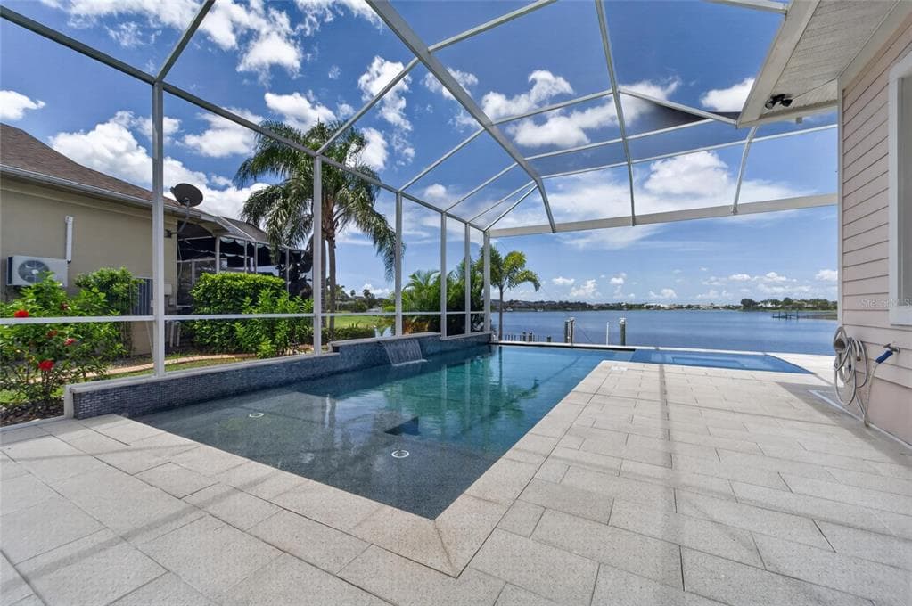 429 MANNS HARBOR DRIVE photo 3