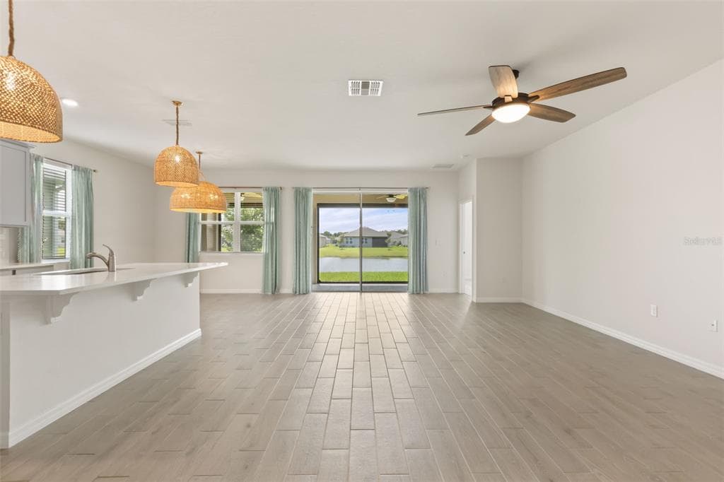 1545 DELPHI WAY photo 3