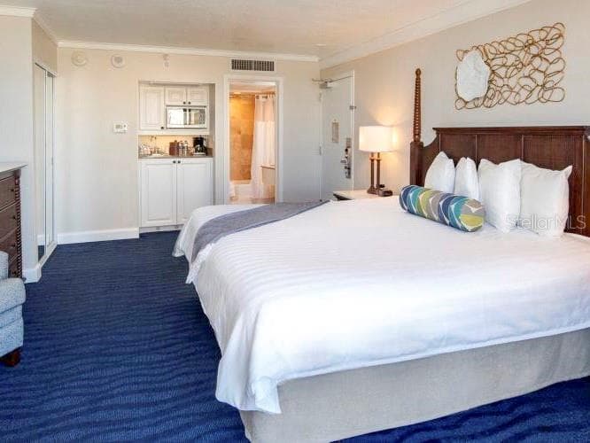 5500 GULF BOULEVARD 4256 photo 2