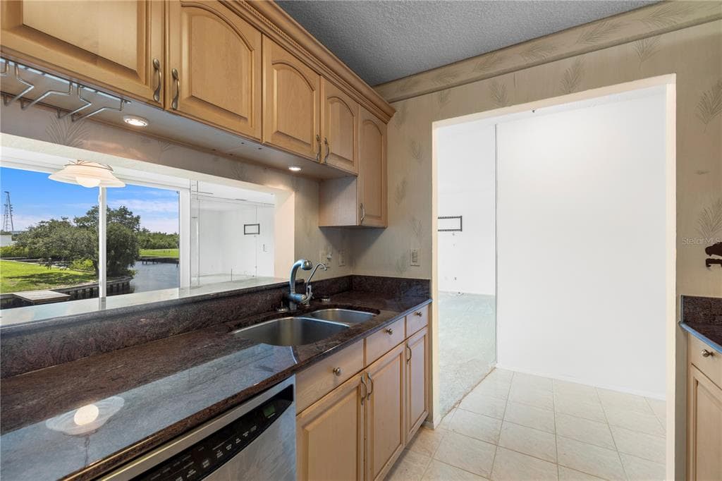428 MOORINGS COVE DRIVE 7F photo 16