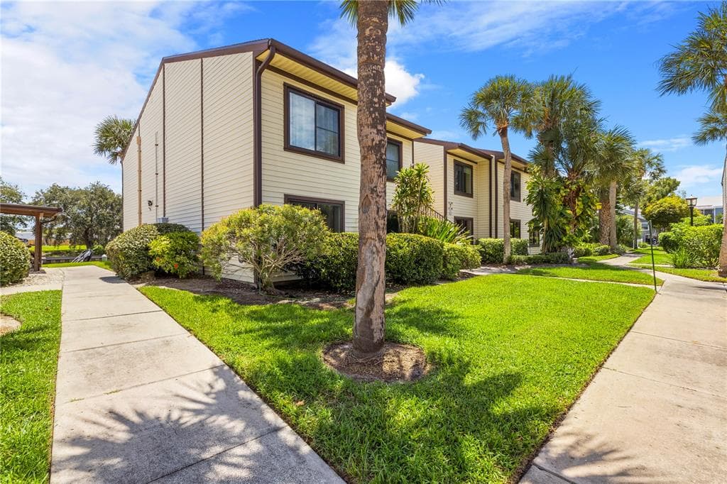 428 MOORINGS COVE DRIVE 7F photo 5