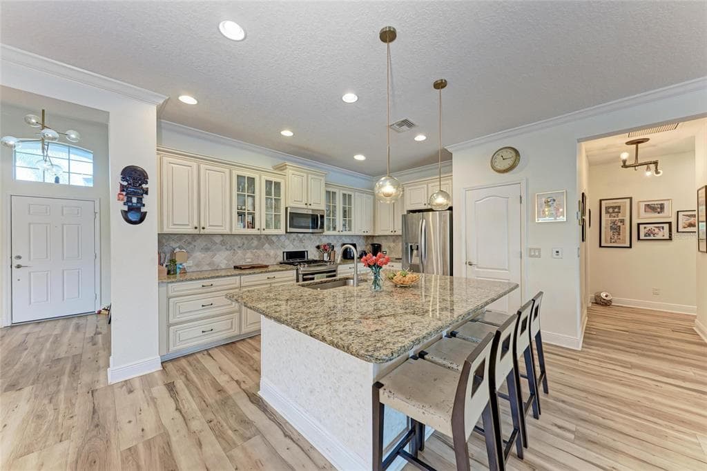 12051 FOREST PARK CIRCLE photo 16