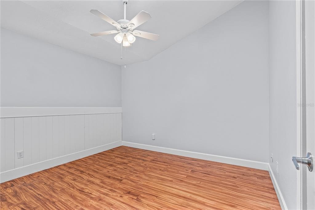 762 PINE SHORES CIRCLE photo 22
