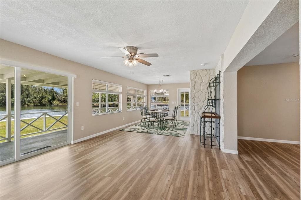 14539 COFFEY LANE photo 6