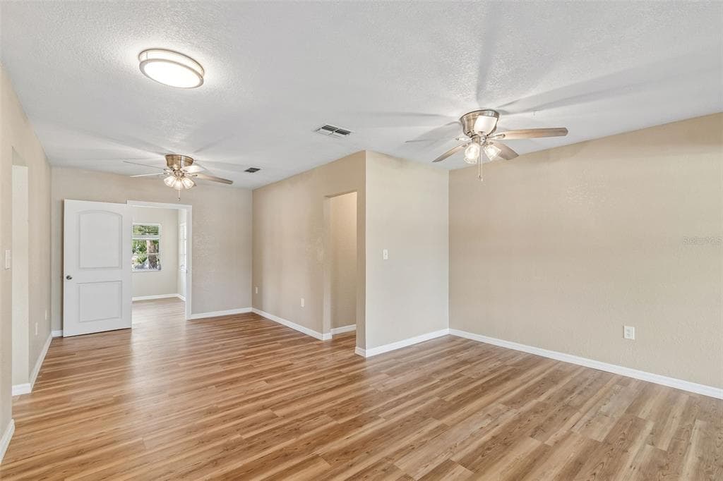 14539 COFFEY LANE photo 9