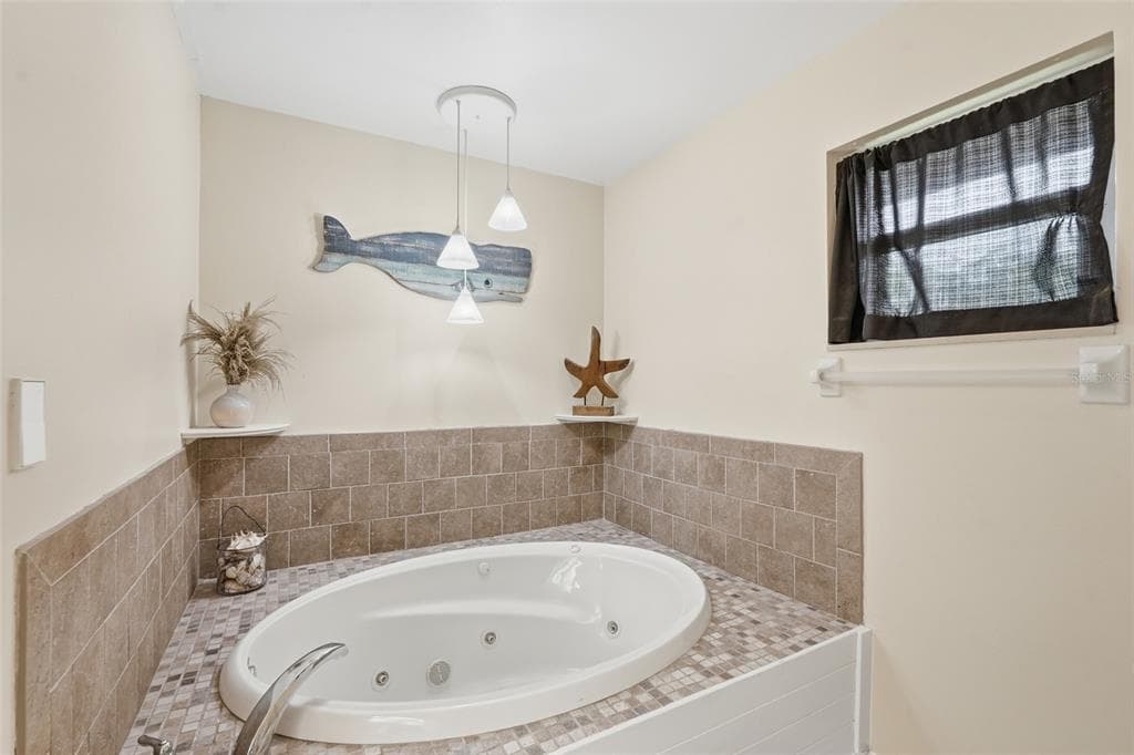 418 AVALON DRIVE photo 21