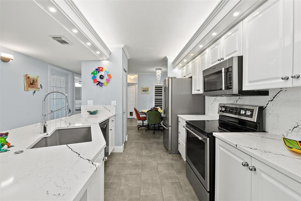 3425 S ATLANTIC AVENUE 1206 photo 13