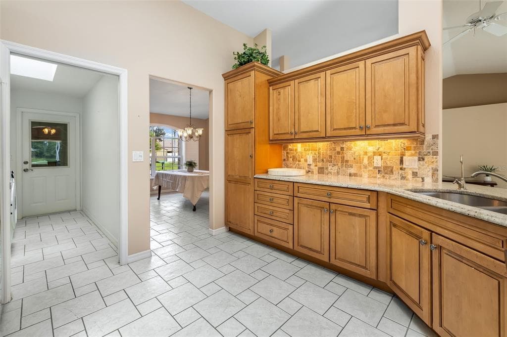 73 WATERS DRIVE photo 18