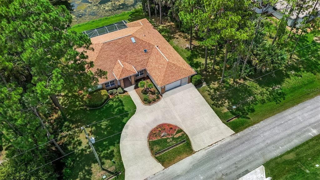 73 WATERS DRIVE photo 11