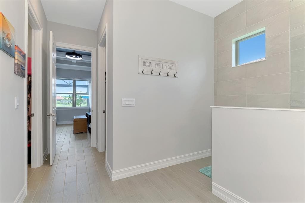 292 VILLORESI BOULEVARD photo 17