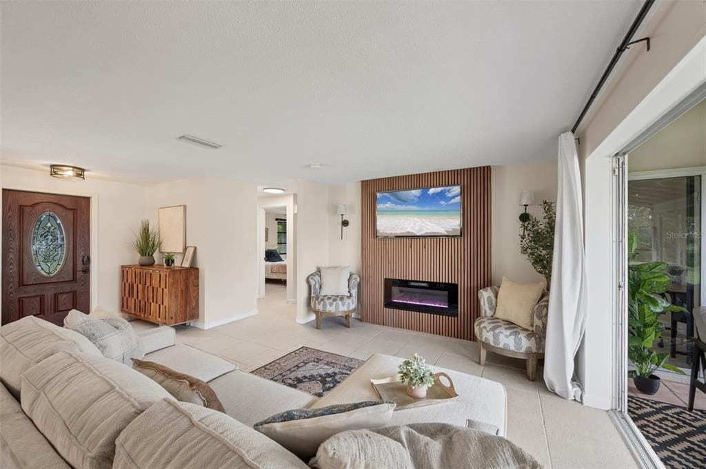 4696 POMPANO STREET photo 8