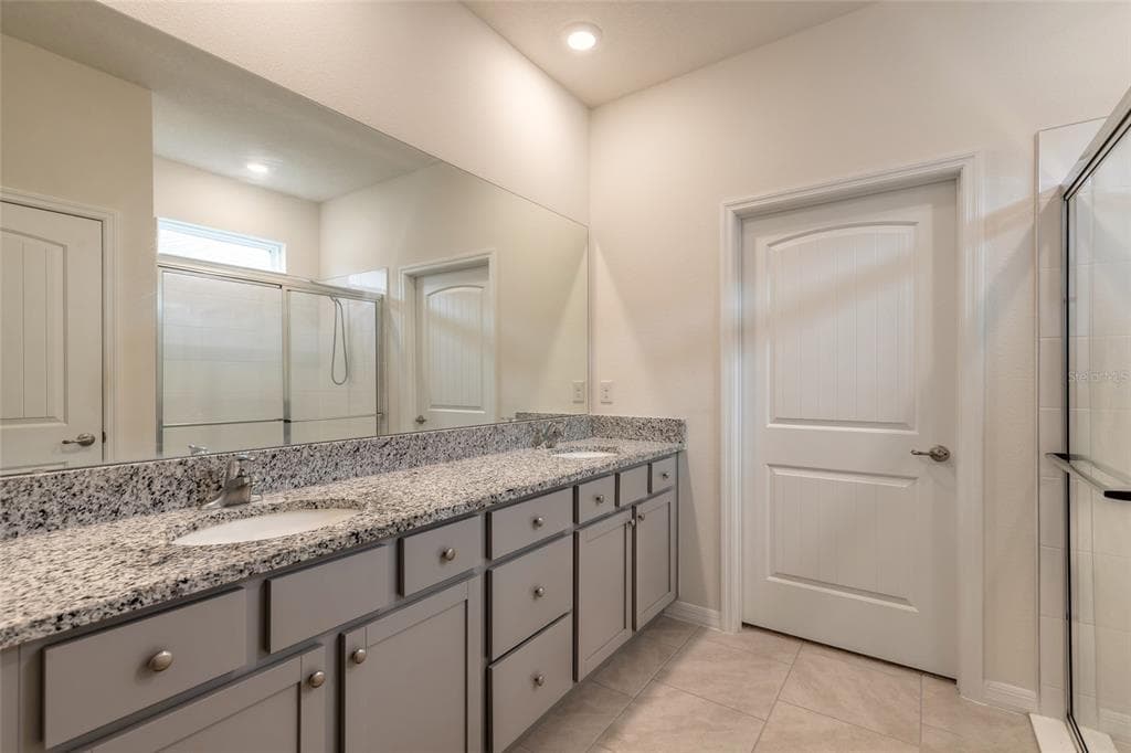 1413 SYLES DRIVE photo 20