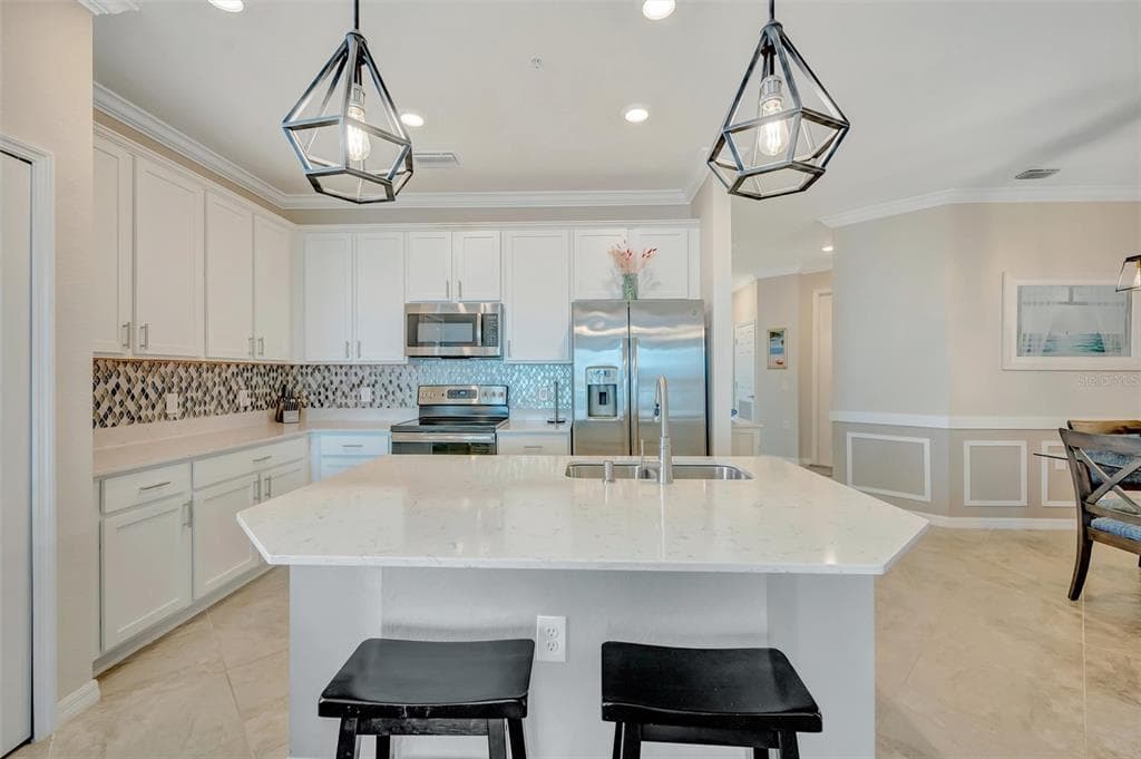 920 TIDEWATER SHORES LOOP 308 photo 14