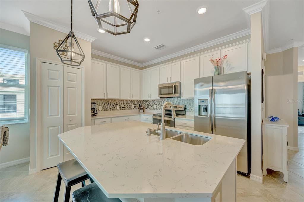 920 TIDEWATER SHORES LOOP 308 photo 11