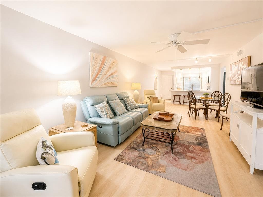 6051 SUN BOULEVARD 111 photo 12