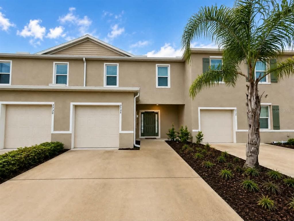 2732 SILVER CANOE DRIVE photo 2