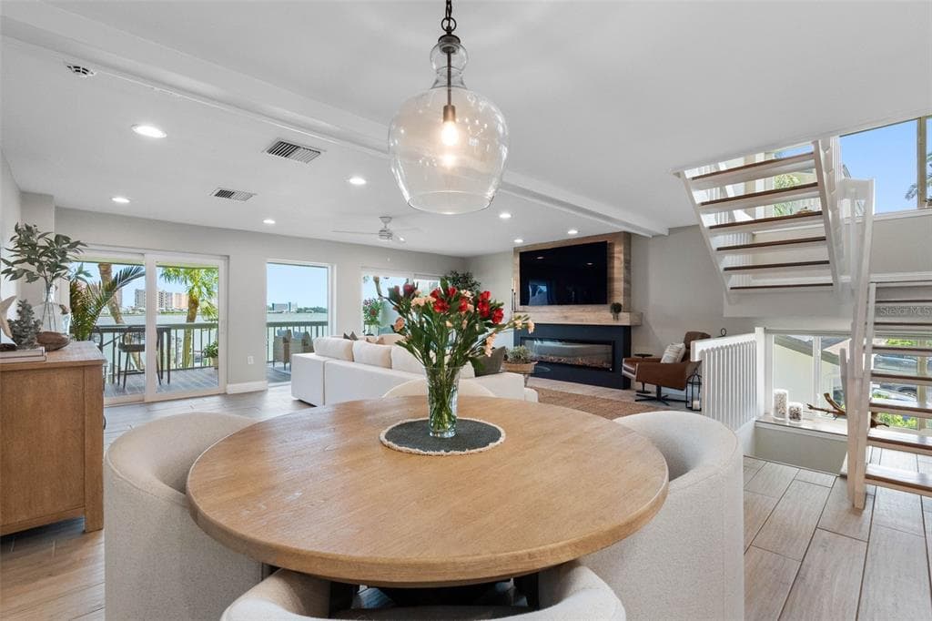 160 MARINA DEL REY COURT photo 7