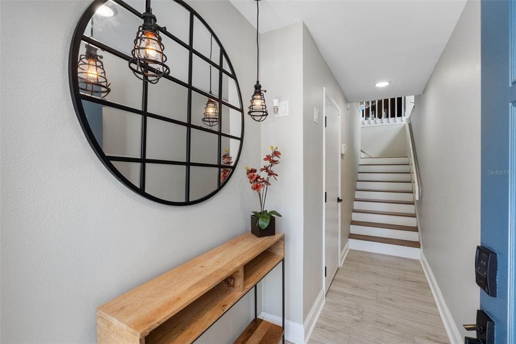 160 MARINA DEL REY COURT photo 19