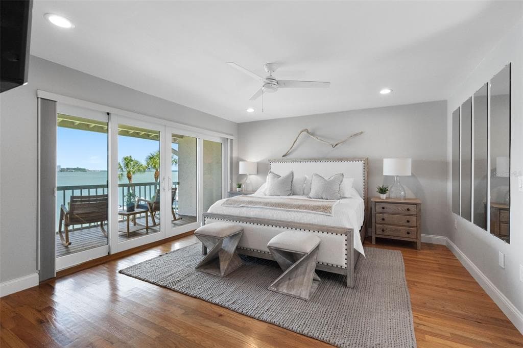160 MARINA DEL REY COURT photo 8