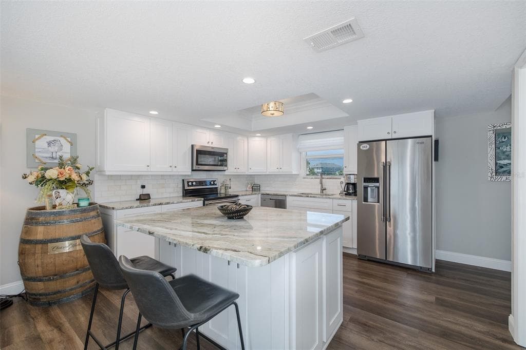 2501 BAY BOULEVARD photo 7