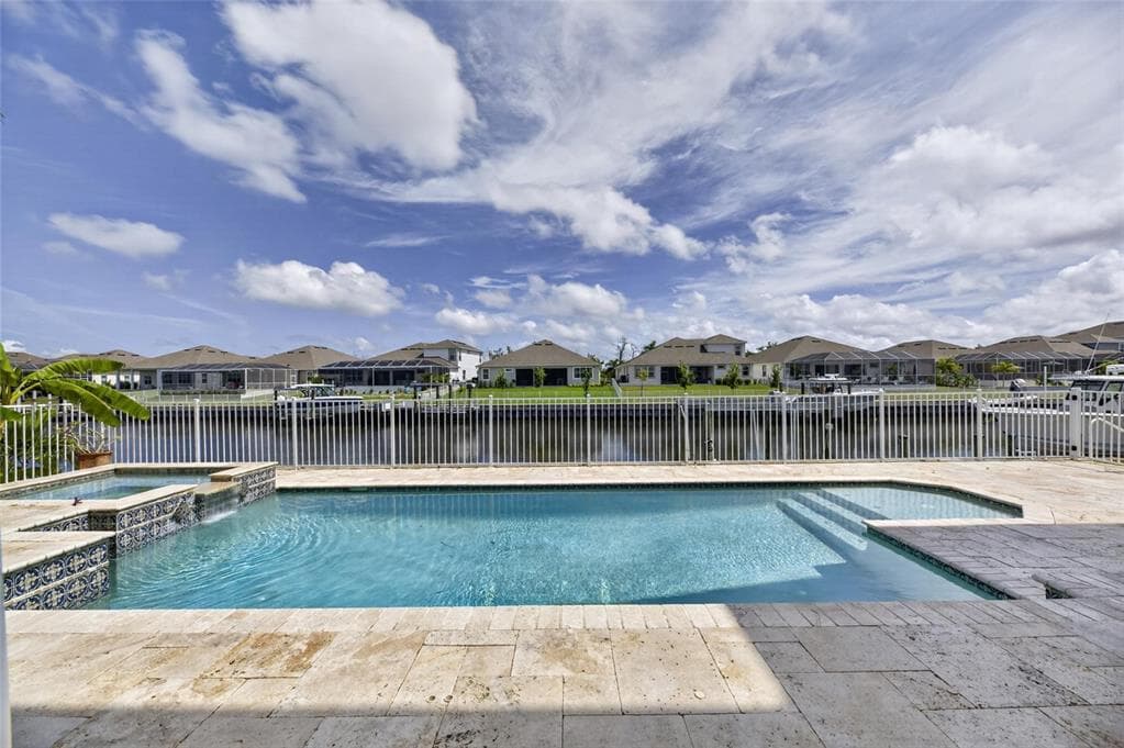 715 ISLEBAY DRIVE photo 3