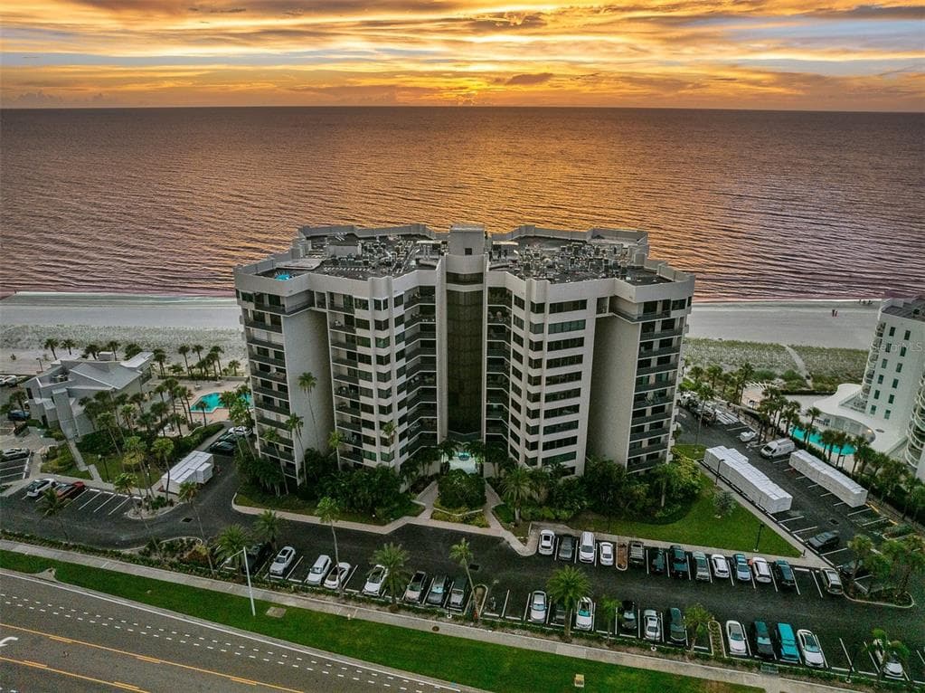 1600 GULF BOULEVARD 617 photo 2