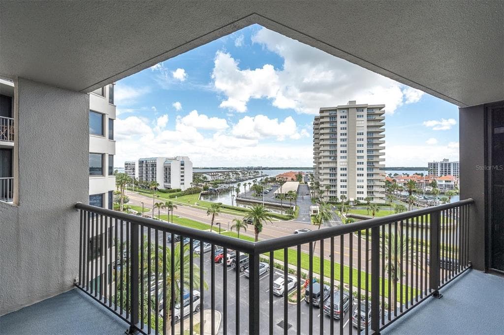 1600 GULF BOULEVARD 617 photo 19