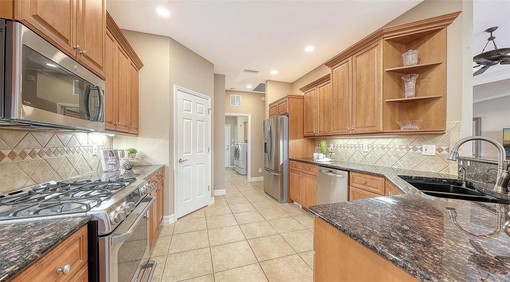 649 CRANE PRAIRIE WAY photo 19