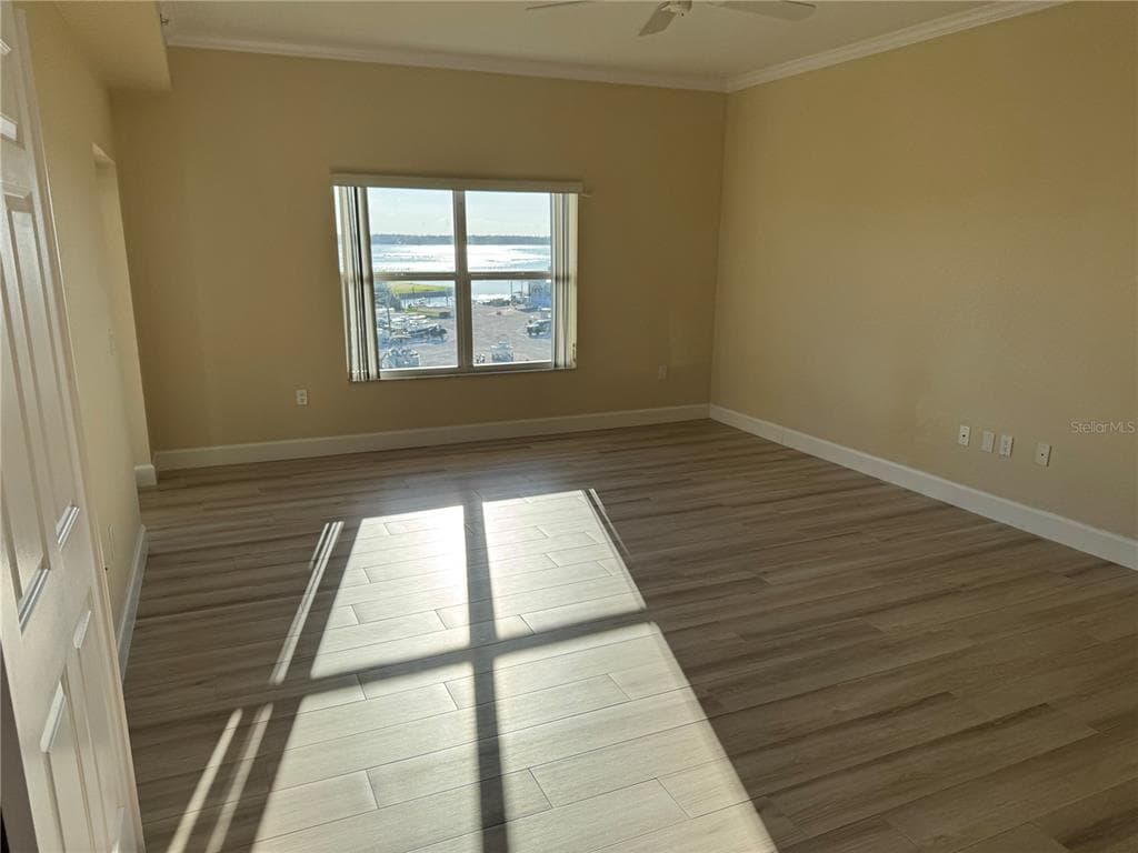 423 150TH AVENUE 1501 photo 9