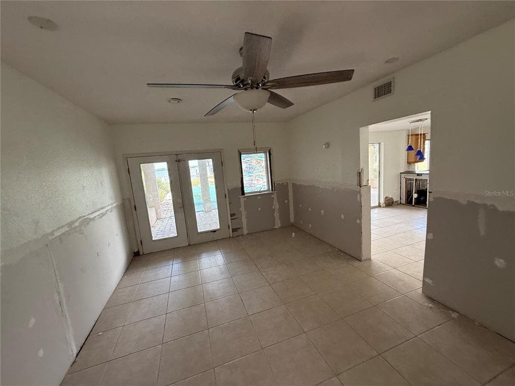 6111 BAYOU GRANDE BOULEVARD NE photo 13
