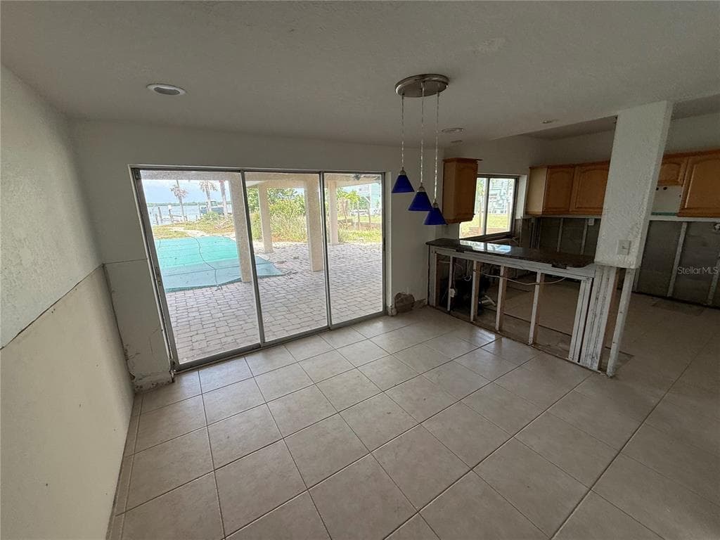 6111 BAYOU GRANDE BOULEVARD NE photo 8