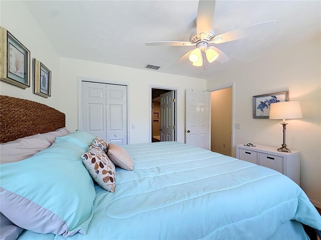 11122 W COVE HARBOR DRIVE 112 photo 22