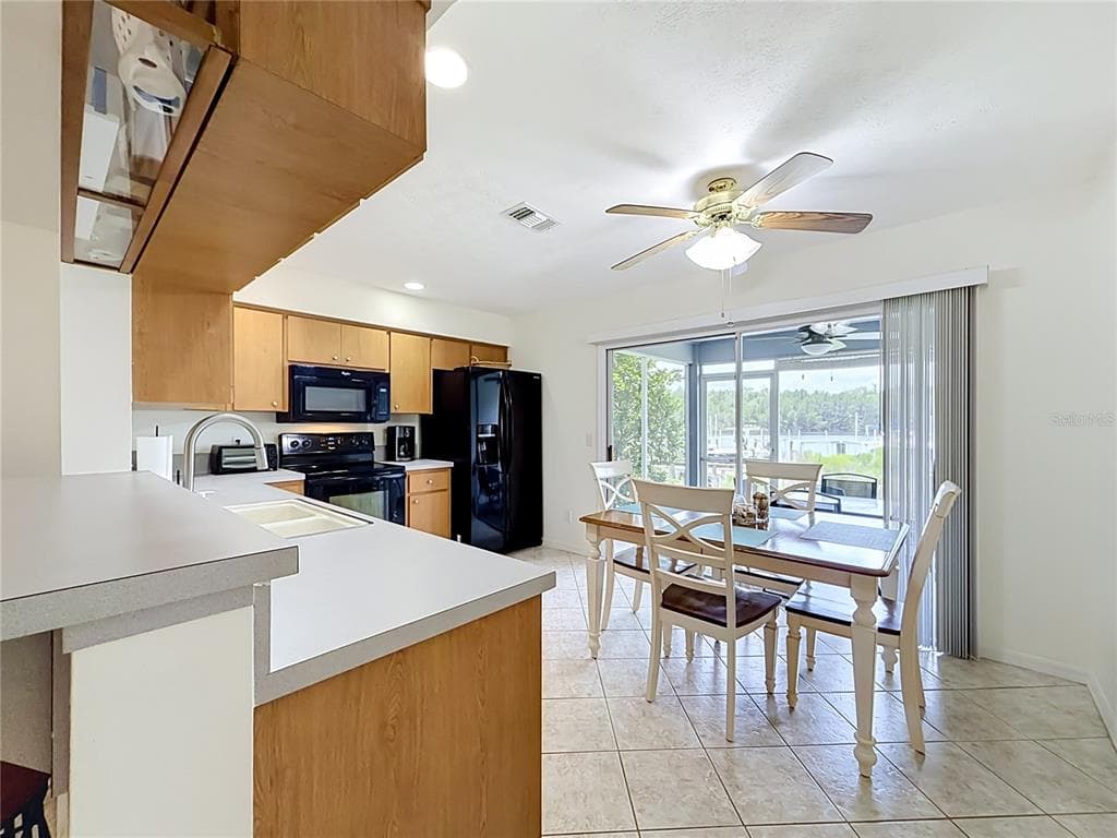 11122 W COVE HARBOR DRIVE 112 photo 11