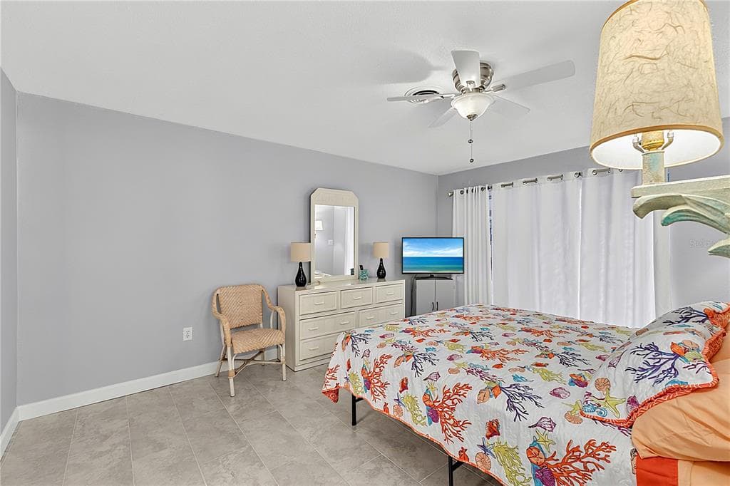 1205 TARPON CENTER DRIVE B4 photo 22