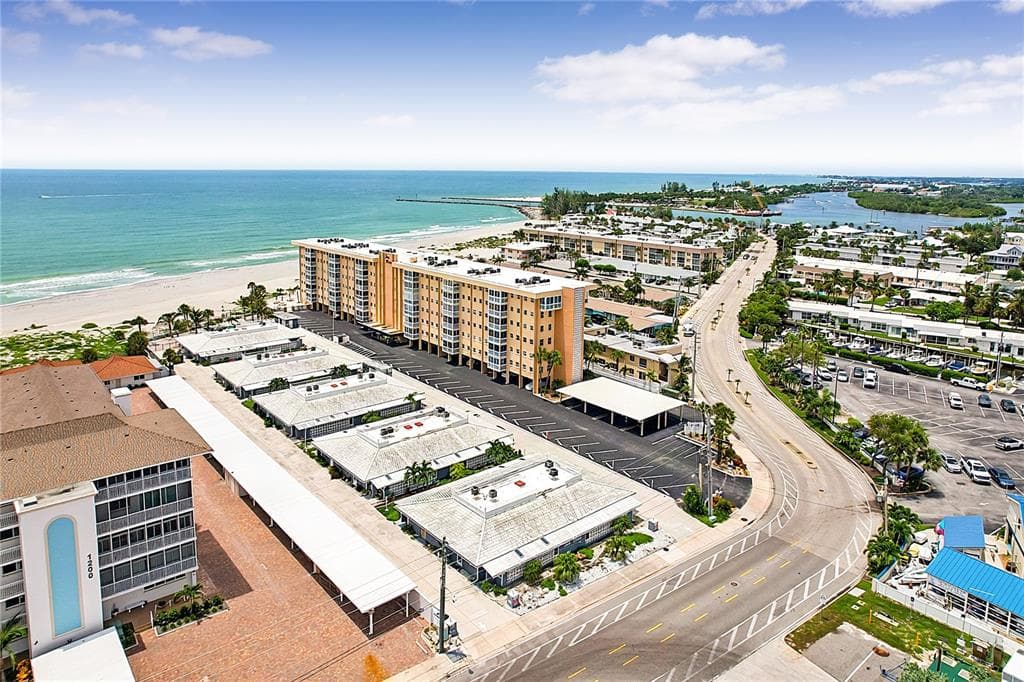 1205 TARPON CENTER DRIVE B4 photo 3