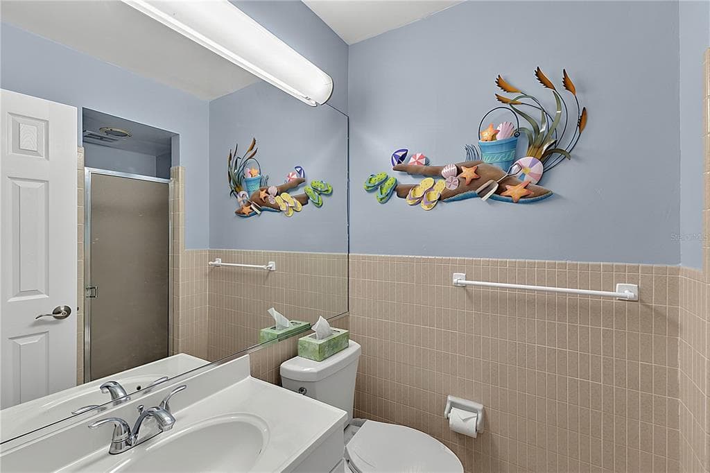 1205 TARPON CENTER DRIVE B4 photo 20