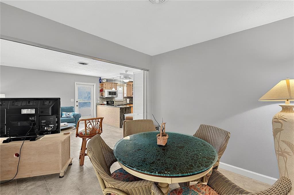 1205 TARPON CENTER DRIVE B4 photo 19