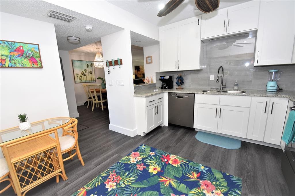 1647 BROOKHOUSE COURT BR146 photo 4