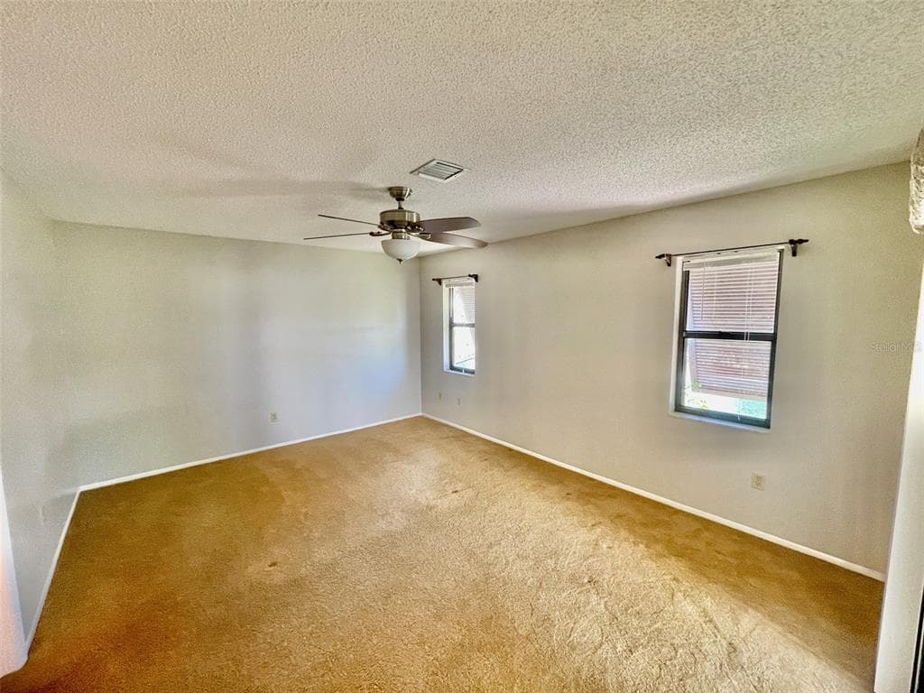 137 DRIFTING SANDS DRIVE photo 23