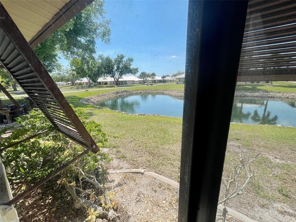 137 DRIFTING SANDS DRIVE photo 16