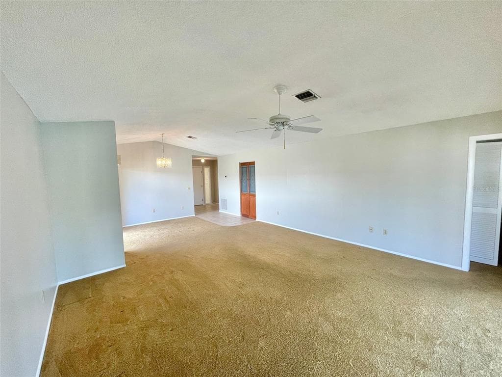 137 DRIFTING SANDS DRIVE photo 12
