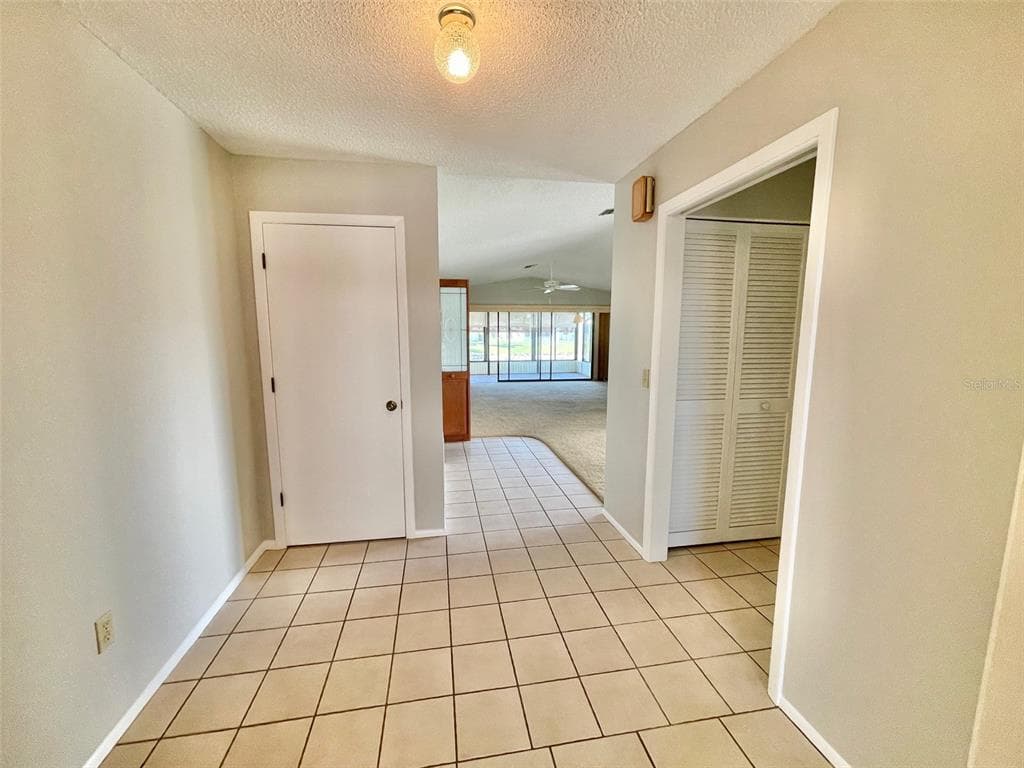 137 DRIFTING SANDS DRIVE photo 7