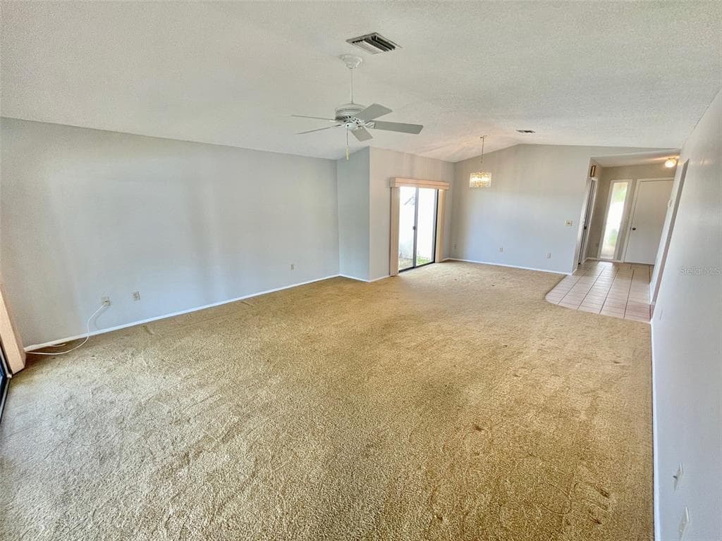 137 DRIFTING SANDS DRIVE photo 11