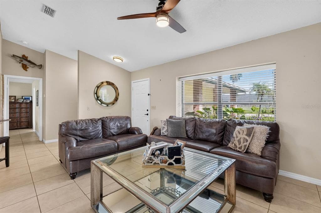 109 CORAL REEF COURT N photo 6