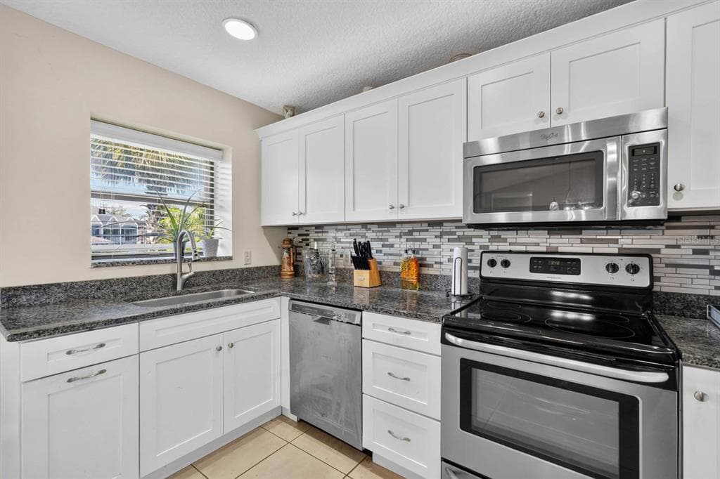 109 CORAL REEF COURT N photo 13