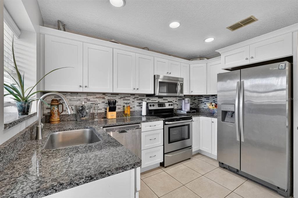 109 CORAL REEF COURT N photo 11