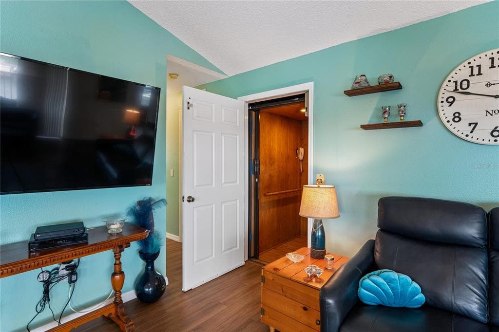 3294 MINNOW CREEK DRIVE photo 22