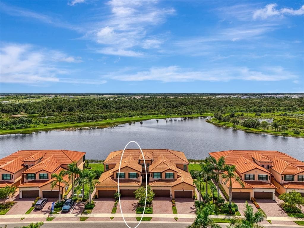 10797 TARFLOWER DRIVE 201 photo 2